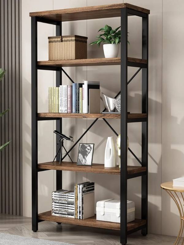 Estantería industrial en hierro y madera