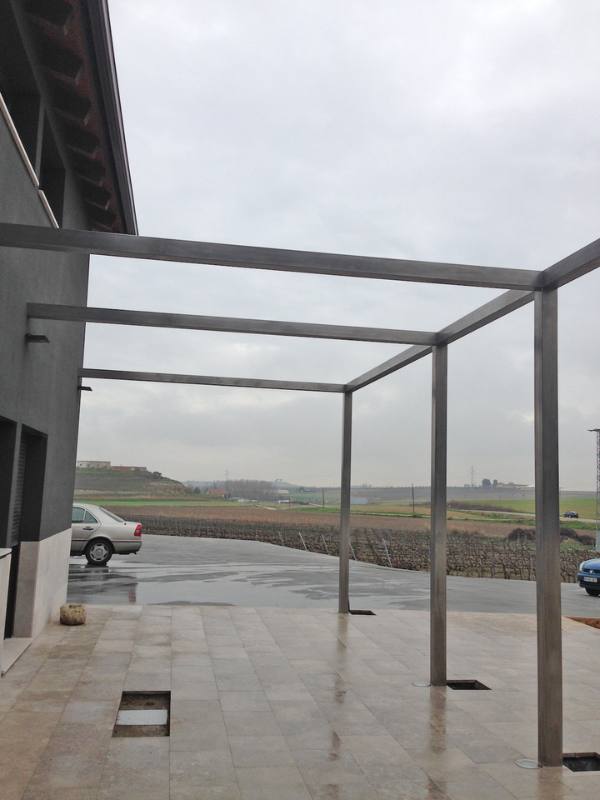 Pérgola de acero para toldo